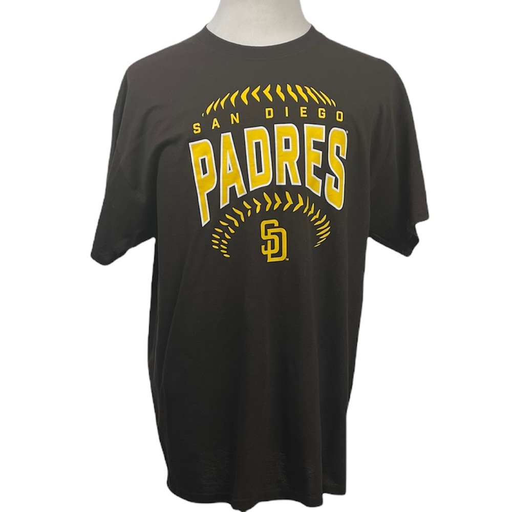 NWT San Diego Padres Tee Shirt